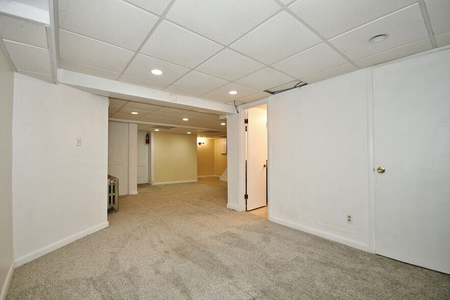 Building Photo - 2106 West St