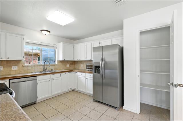 Building Photo - 1507 River Hill Dr