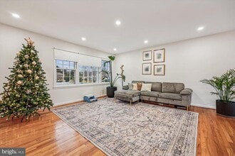 Building Photo - 11712 Seven Locks Rd