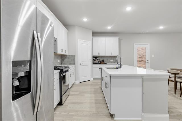 Building Photo - 2724 Big Bend Mews