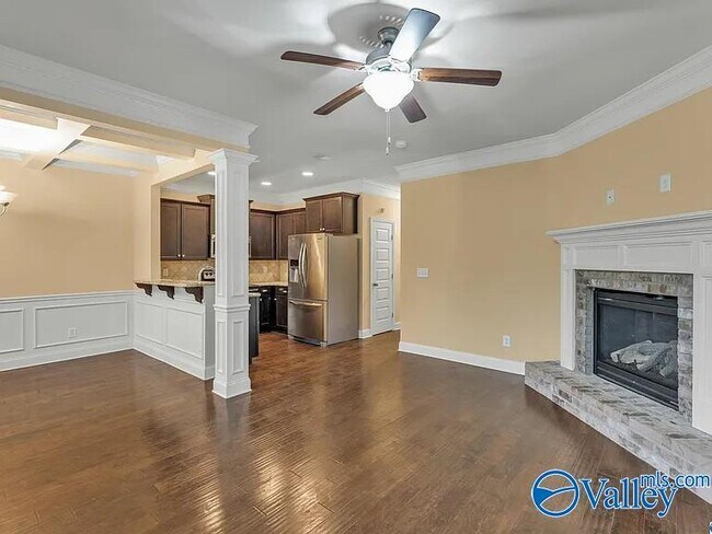 Building Photo - 6028 Stonewater Ct