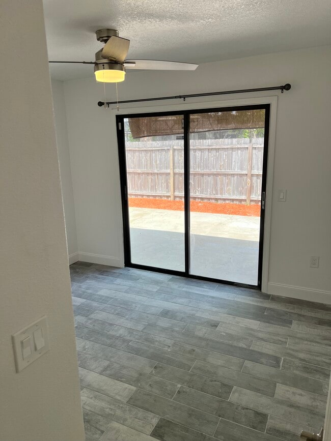 Building Photo - 4609 Ashley Dr