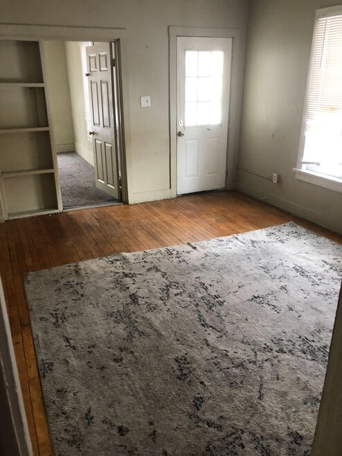 Building Photo - 4139 N Bryant Ave