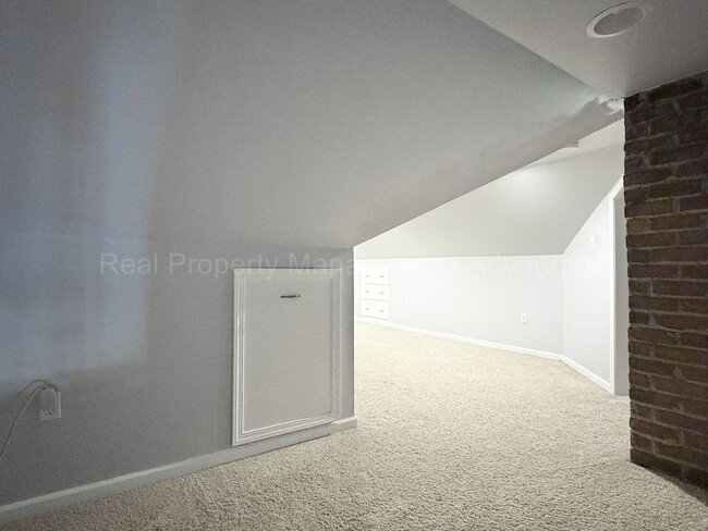 Building Photo - Updated Bungalow with Florida Room Near Downtown Ferndale