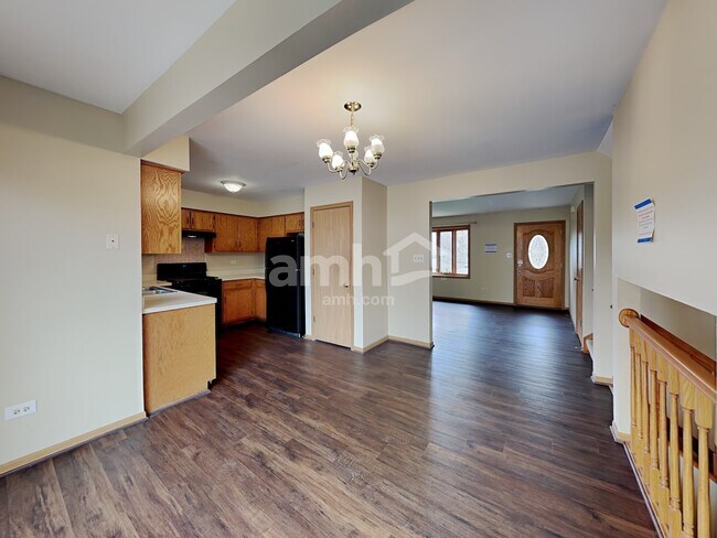 Building Photo - 370 Brink Drive