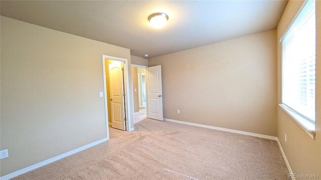 Building Photo - 6767 Sandyford Lane