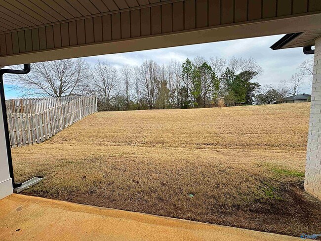 Building Photo - 7517 Doris Ruth Ln SE