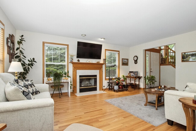 Building Photo - 406 Kresswood Dr
