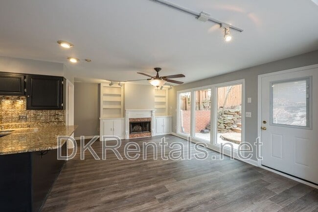 Building Photo - 876 Argonne Ave NE