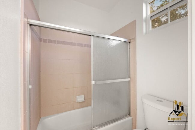 Building Photo - 5291 Bryant Rd