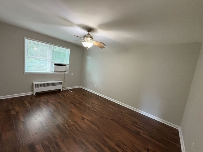 Building Photo - Spacious 3-Bedroom Condo in Randle Heights!!