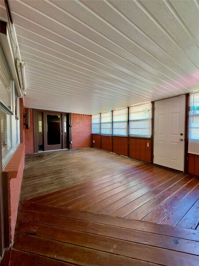 Building Photo - 23115 Bright Star Rd