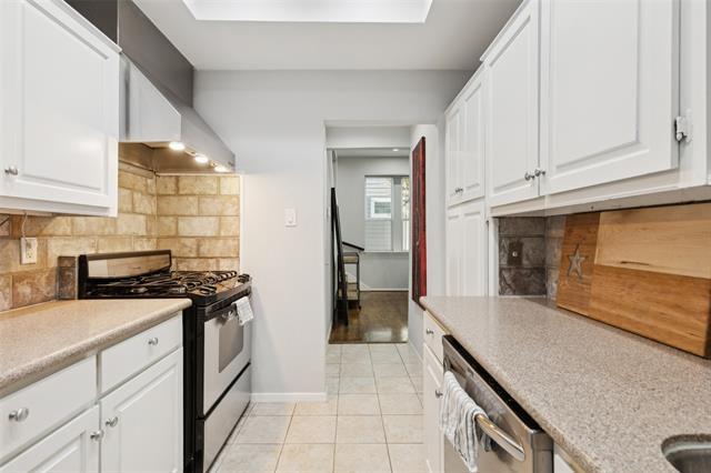 Building Photo - 4006 Holland Ave