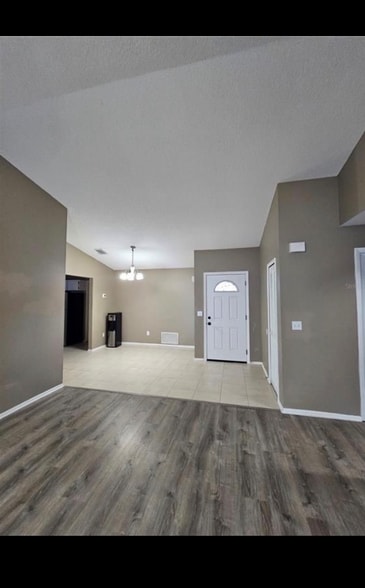 Building Photo - 1060 Dees Dr