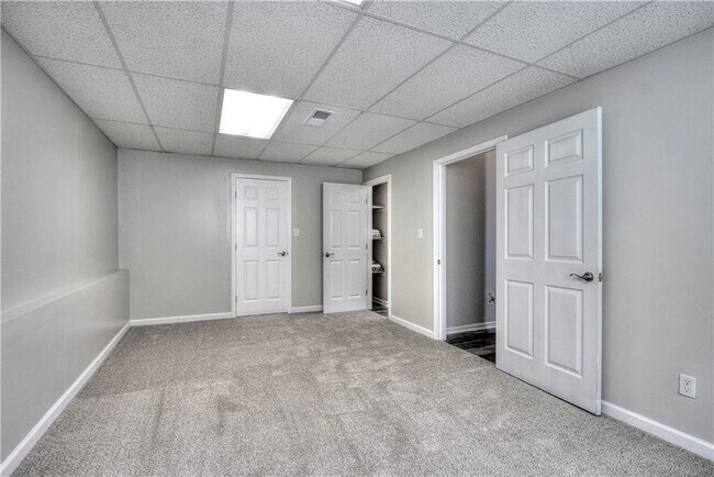 Building Photo - 178 Colton Dr