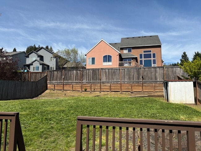 Building Photo - $500.00  OFF  1ST  FULL  MONTH'S  RENT   F...