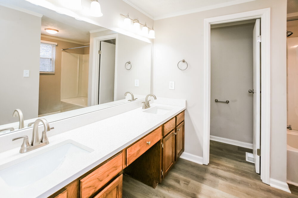 Building Photo - 8291 Ontario Ln