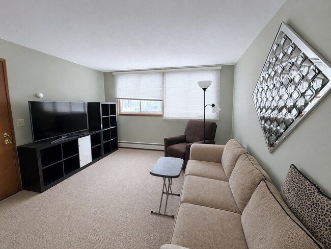 Building Photo - 3600 Pennsylvania Ave S