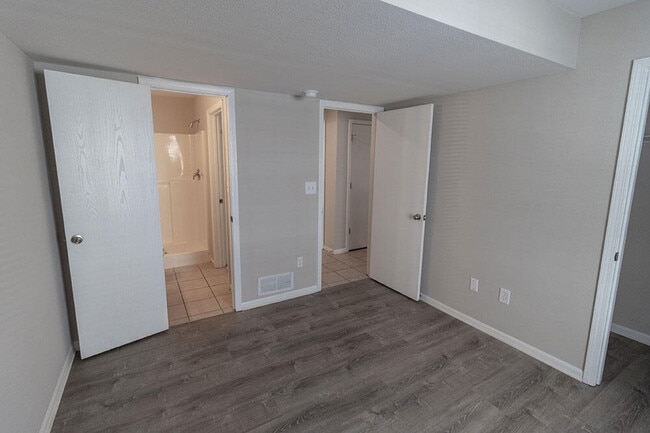 Building Photo - 1417 Bodie Dr