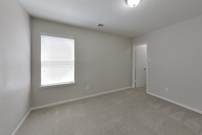 Building Photo - 12223 Elm Orch Trl