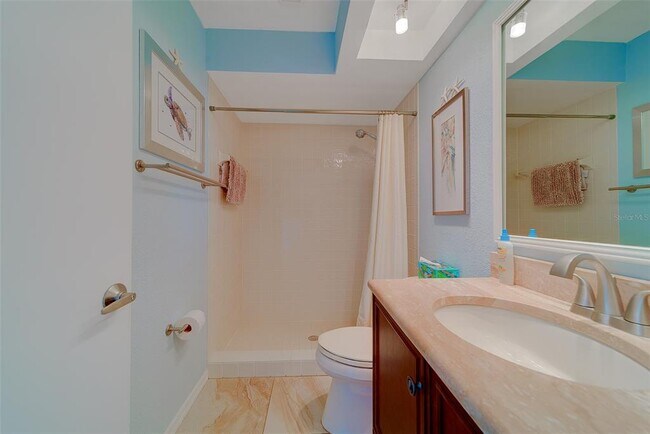 Building Photo - 911 Harbour House Dr