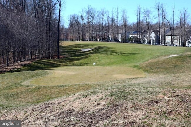 Building Photo - 2716 Lake Forest Dr