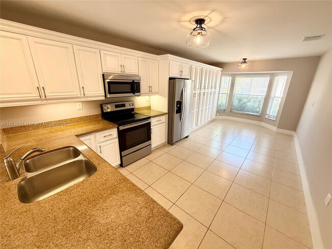 Building Photo - 1140 Oysterwood St