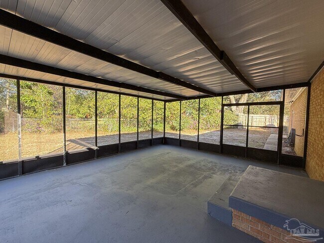 Building Photo - 500 N 77th Ave