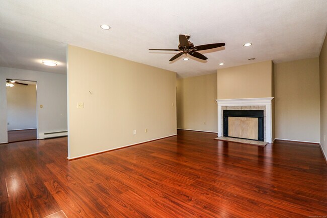 Building Photo - 57 Ameridge Dr