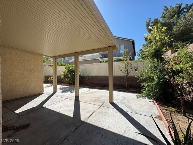 Building Photo - 6797 Cardoness St