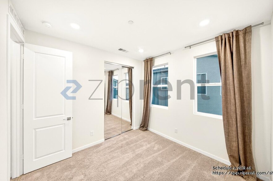 Building Photo - 27578 Manzanita Wy