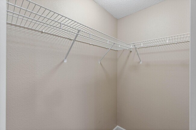Building Photo - 7968 Lola Cir