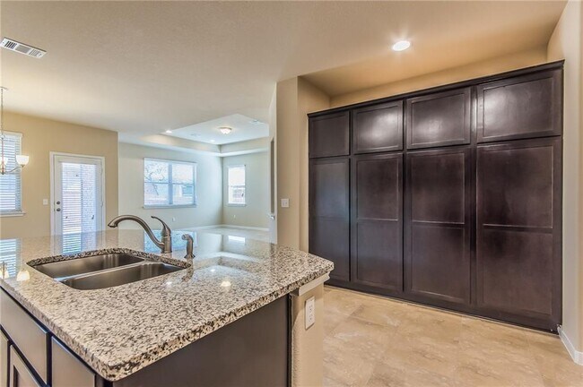 Building Photo - 2432 Lyla Ln