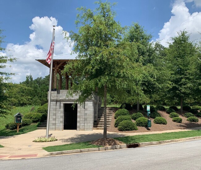 Building Photo - 4132 N Swann St