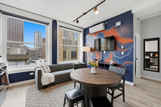 Building Photo - 417 S Dearborn St