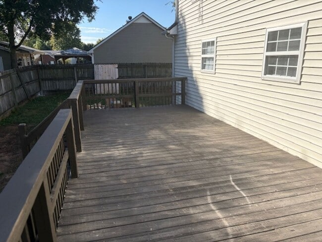 Building Photo - Murfreesboro-Cason Ln area 3BR/2BA+ Garage