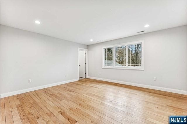 Building Photo - 25 Jones