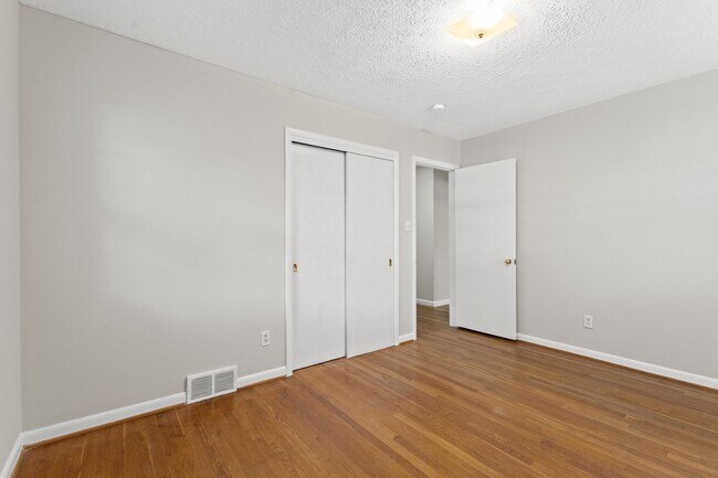 Building Photo - 2125 Talisman Rd