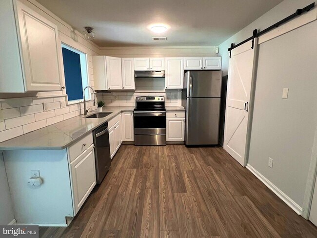 Building Photo - 4506 Luau Ct