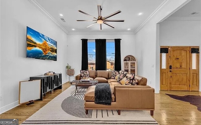 Building Photo - 1774 Vesta Ave