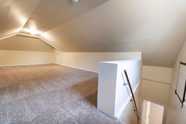 Building Photo - 505 Oxford Pl