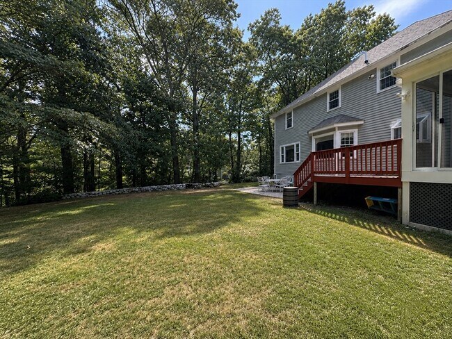 Building Photo - 61 Carlton Ln