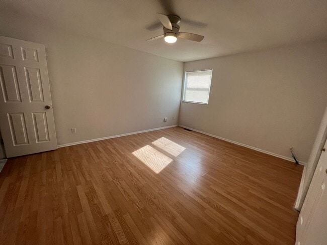 Building Photo - Creve Couer CONDO!