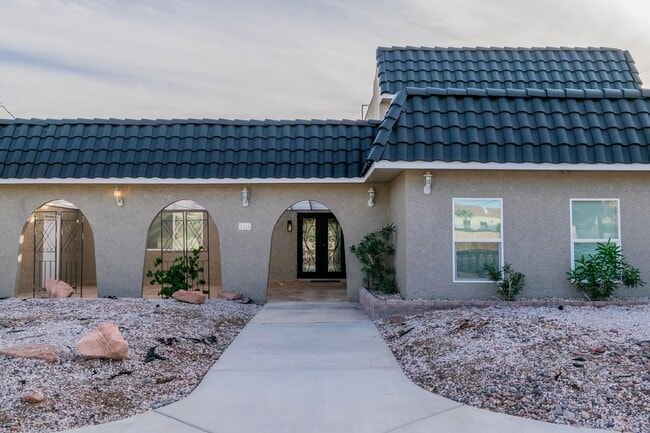 Building Photo - 6845 Coley Ave