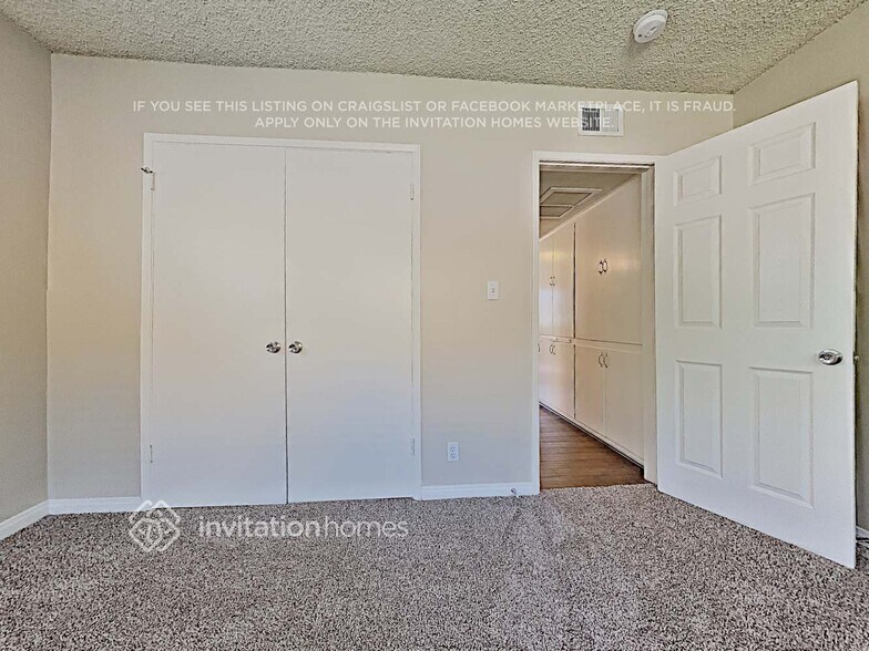 Building Photo - 16745 Archwood St