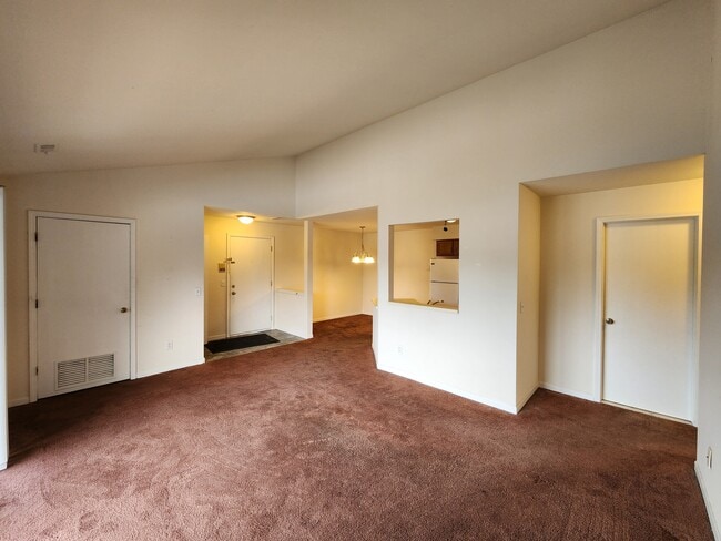 Building Photo - 15779 Canal Rd