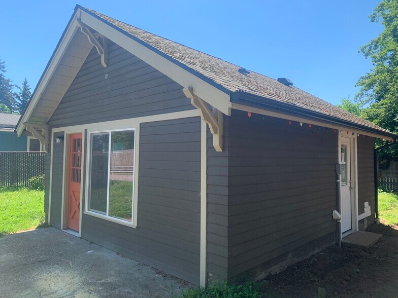 Another spot! - 5636 SE Ogden St