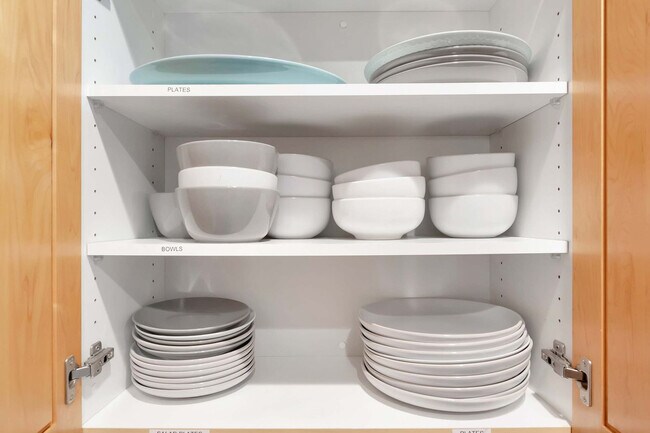 Building Photo - 530 S Gulfview Blvd