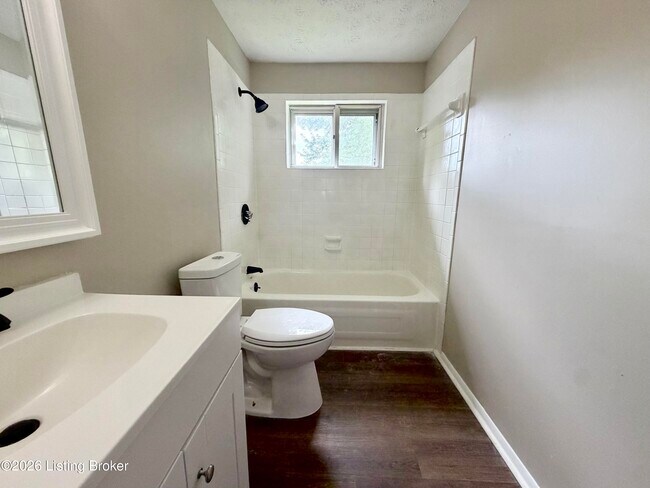 Building Photo - 265 S Circlecrest Dr