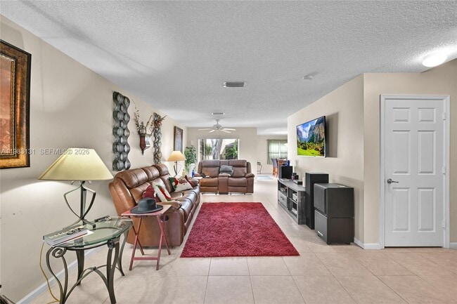 Building Photo - 6767 Duval Ave